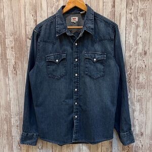 Levi's Women's Classic Western Denim Shirt sz Large Dark Blue Red Logo Tag Snap